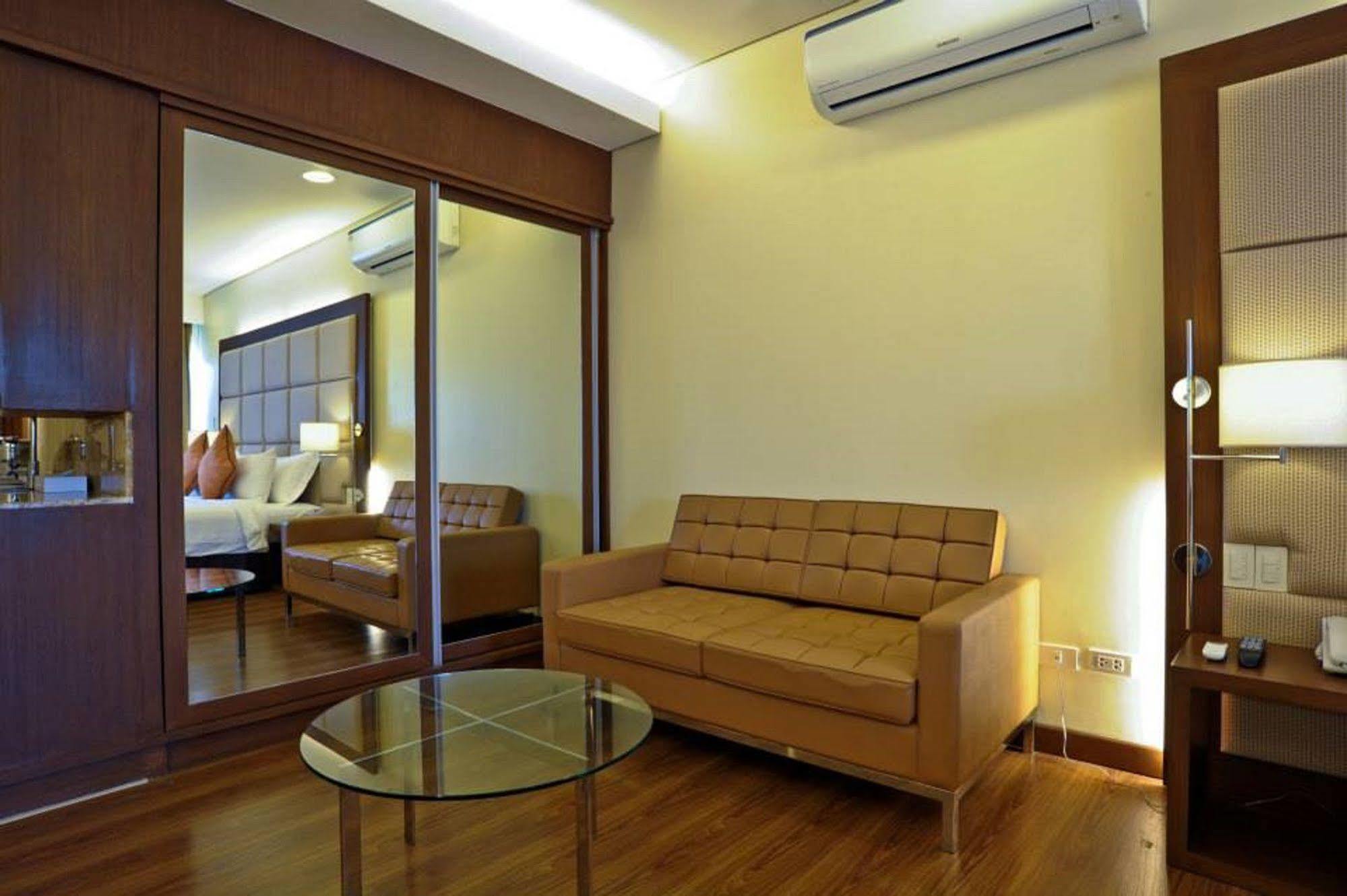 Santomas Suites Santo Tomas Exterior photo